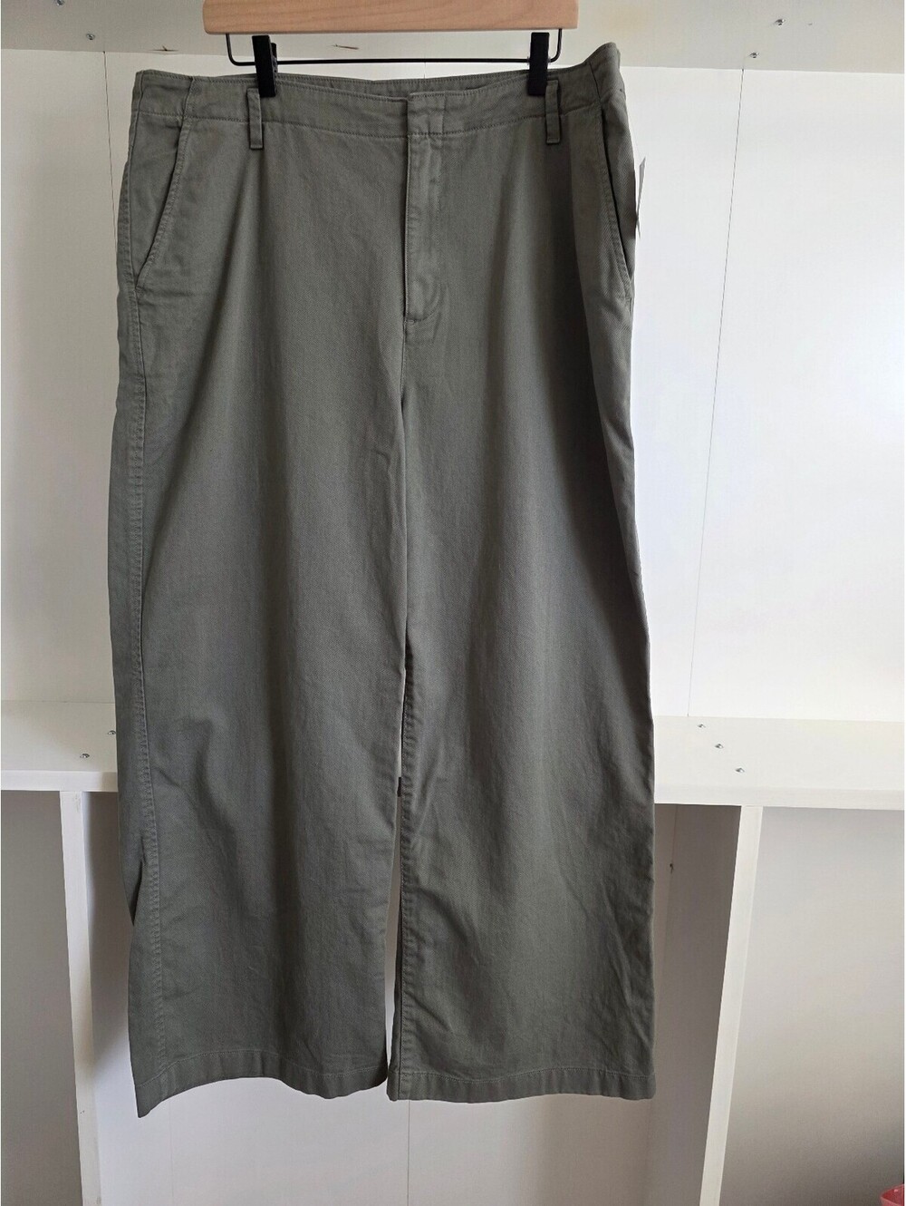 GAP Women's Loose Break Khaki Pants Size 20